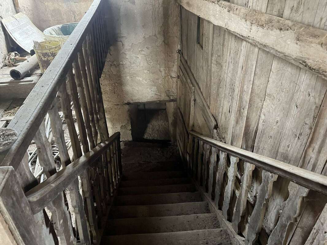 Maison de caractére à rénover aux portes du lot - photo 13