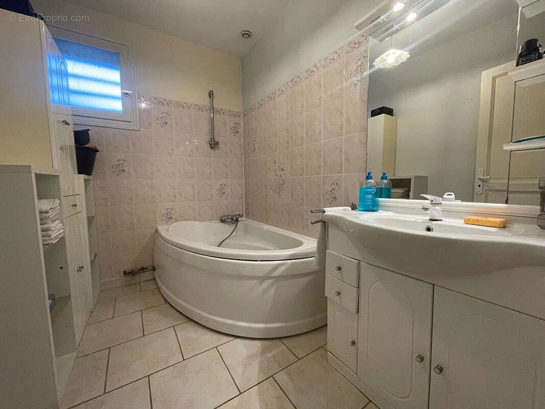 Maison à LESSARD-EN-BRESSE