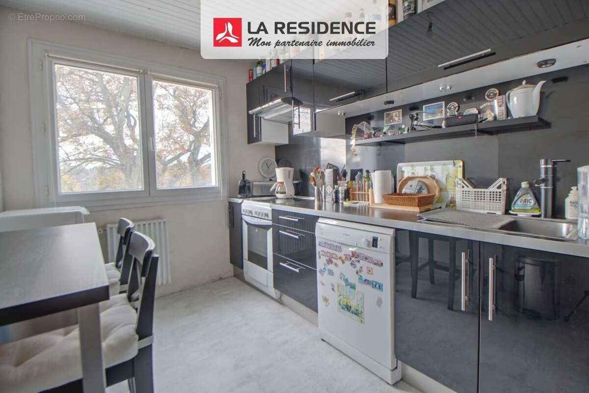 Appartement à VERNEUIL-SUR-SEINE