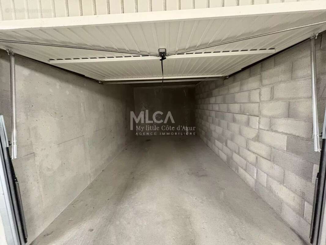 Appartement à SAINT-ETIENNE-DE-TINEE