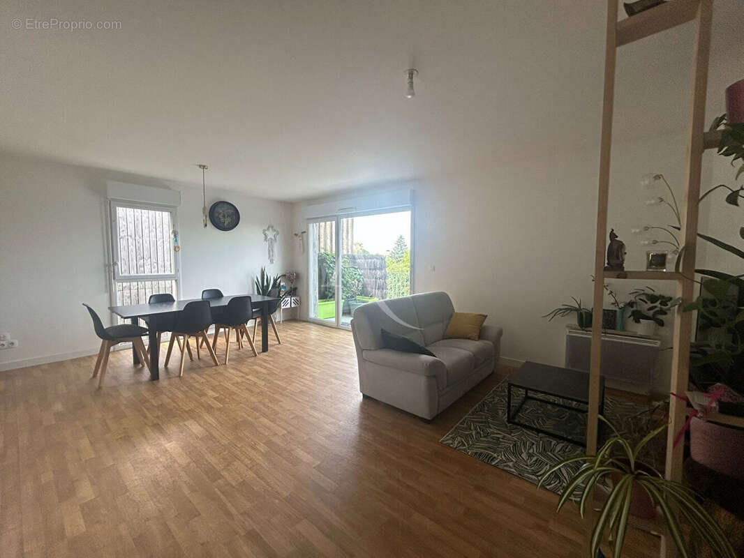 Appartement à COUERON