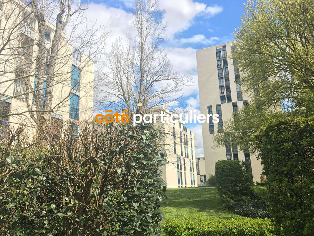 Route de Seysses - Type 4 de 74m²+2 loggias - Loué 890 - photo 3