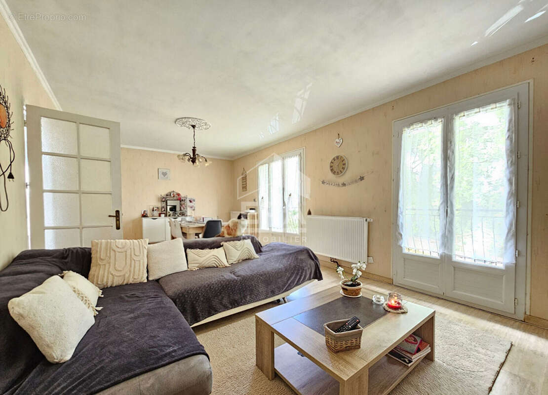Maison à DIRAC