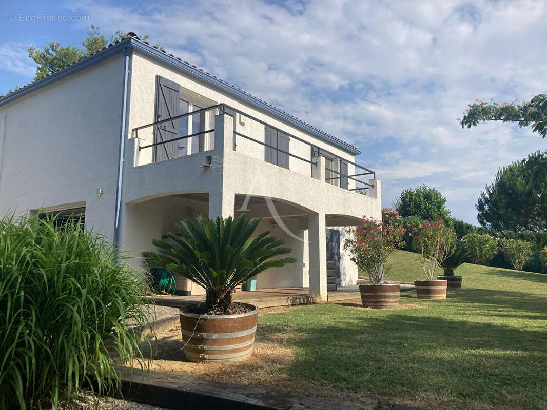Maison à ALAIRAC