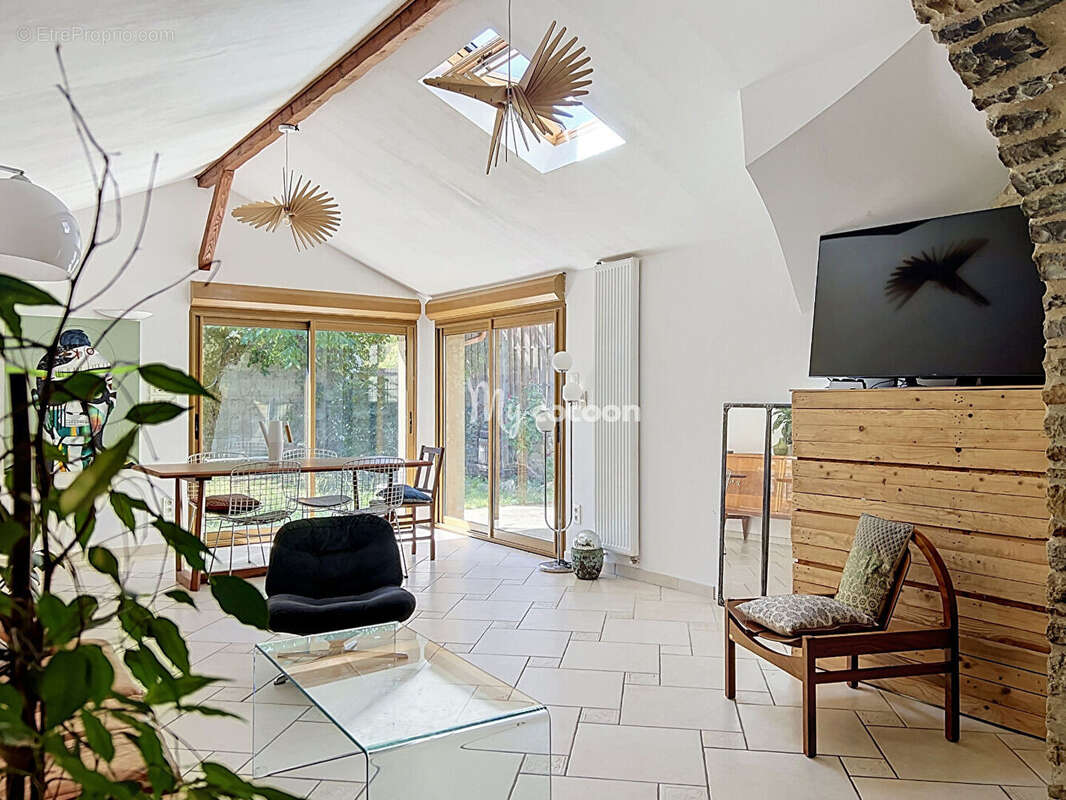 Maison - T3 - 131 m2 - photo 3