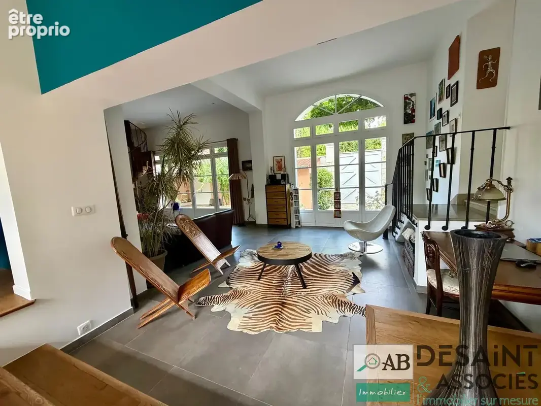 A vendre à Lagny sur Marne propriété de caractère quartier Saint Laurent. - photo 5