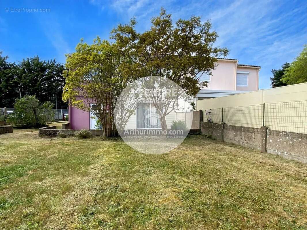 Maison 4 chambres, toute commodité à pied ! - photo 11