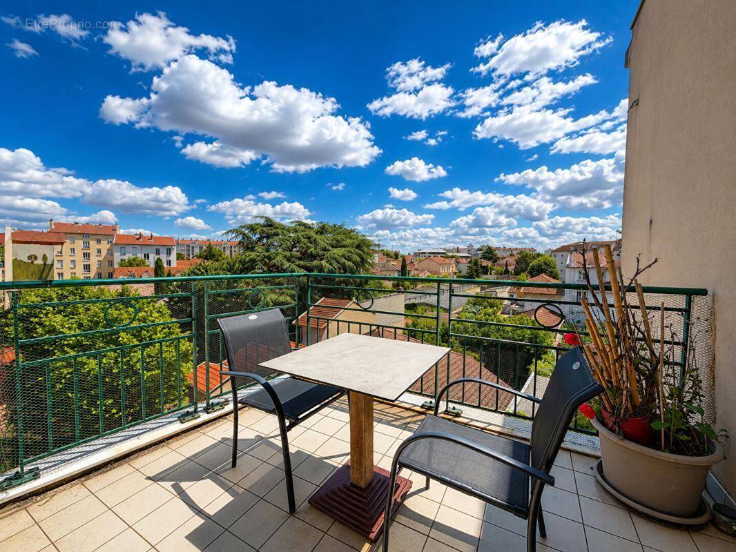 Appartement à LYON-3E