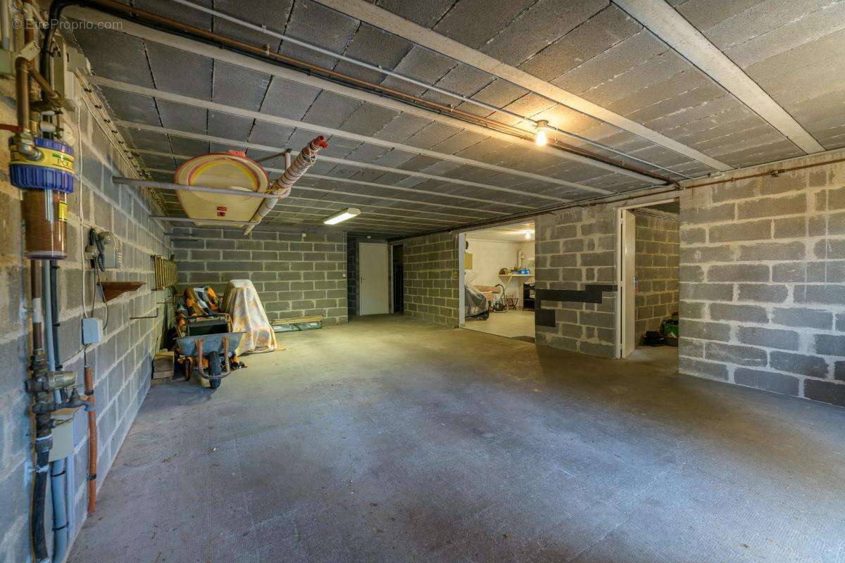 Maison de 6 pièces de 140 m² à Bléré - photo 14