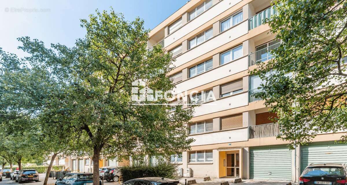 METZ GARE / SABLON – Appartement familial avec balcons, garage et cave - photo 13