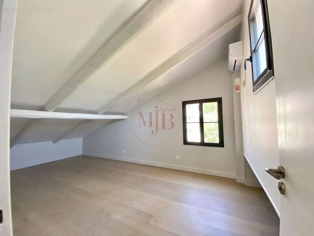 Aix ville a pied  -toutes commodites - photo 26