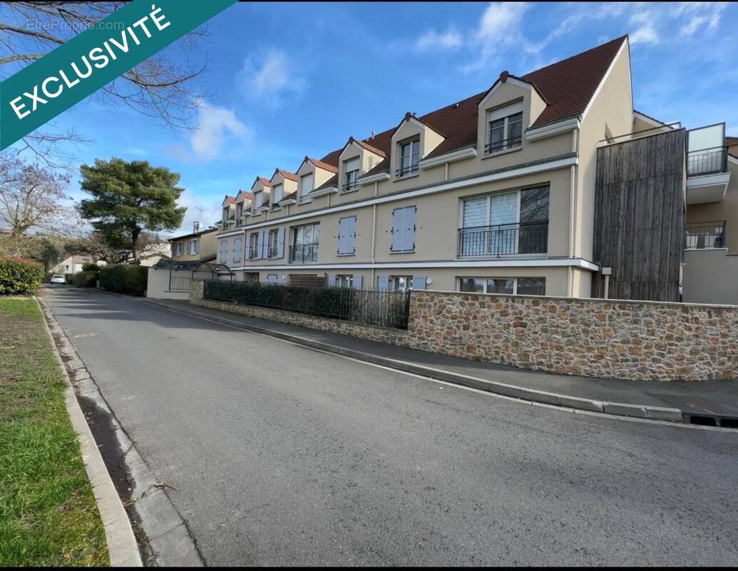 Photo 1 - Appartement à JOUARS-PONTCHARTRAIN