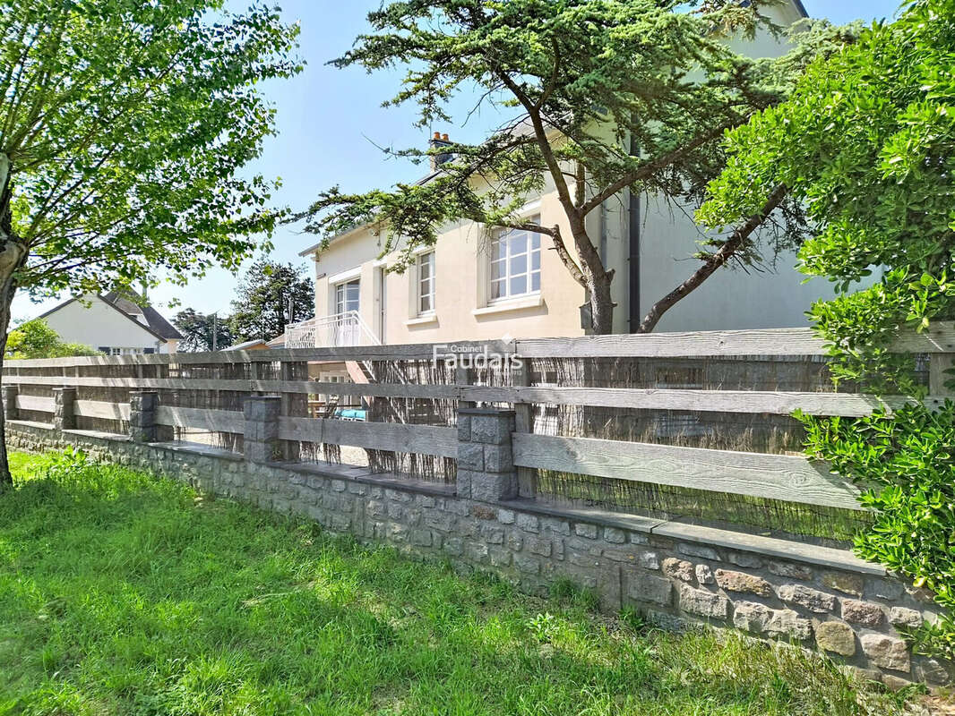 Maison 204 m² à Hauteville-Sur-Mer  - photo 7
