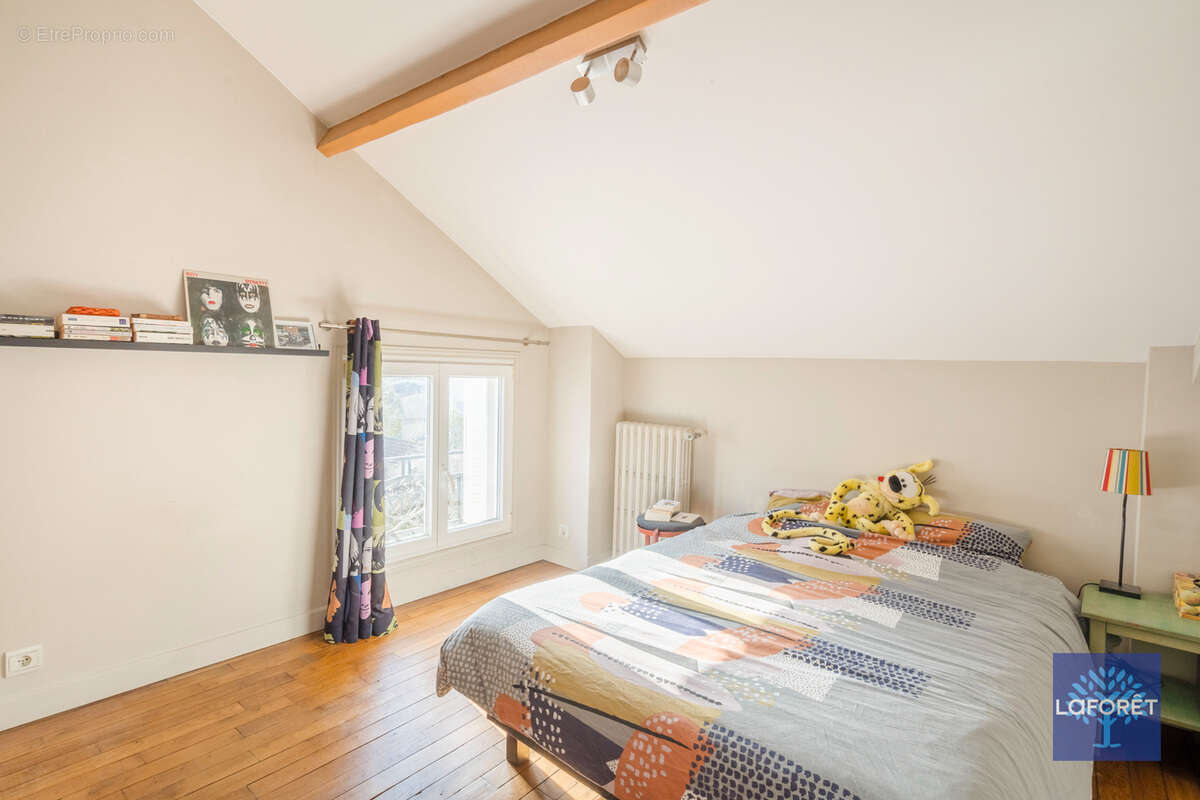 Maison à LES PAVILLONS-SOUS-BOIS