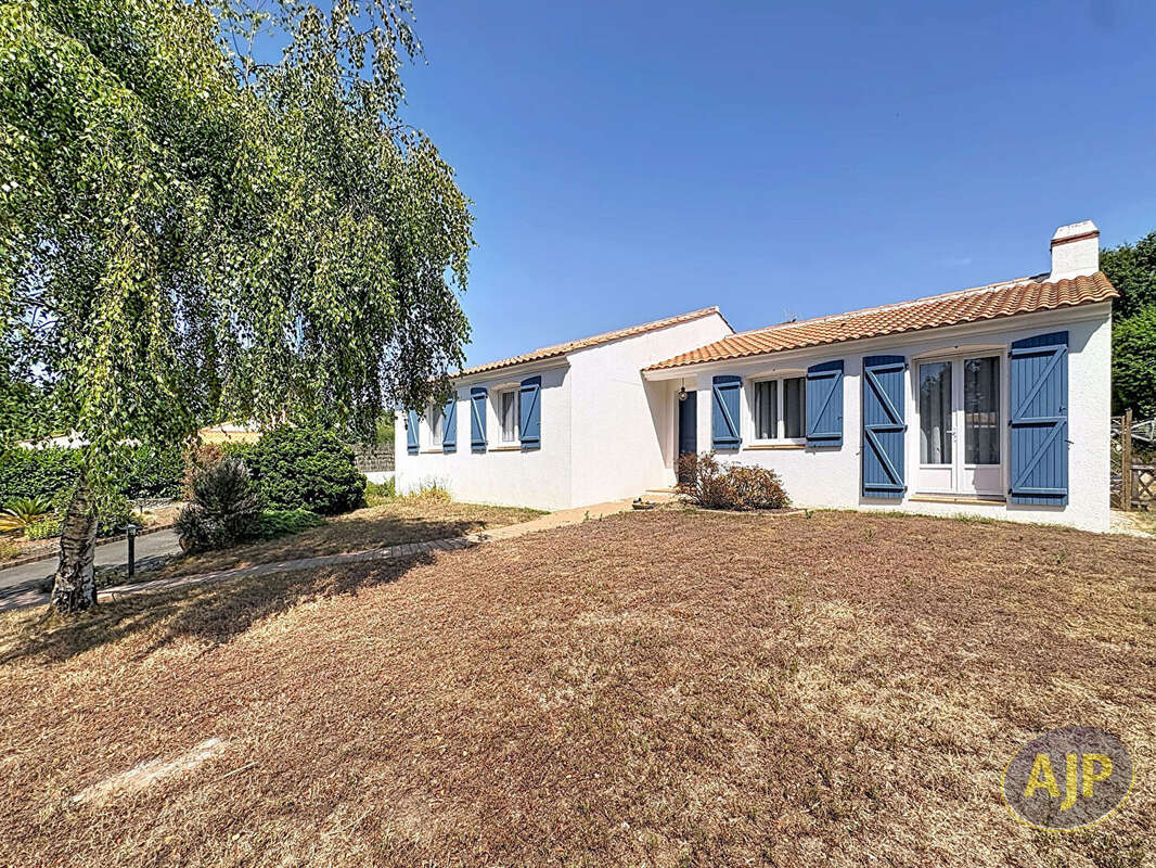 Maison Challans 5 pièces 135.64 m2 + véranda et piscine - photo 10
