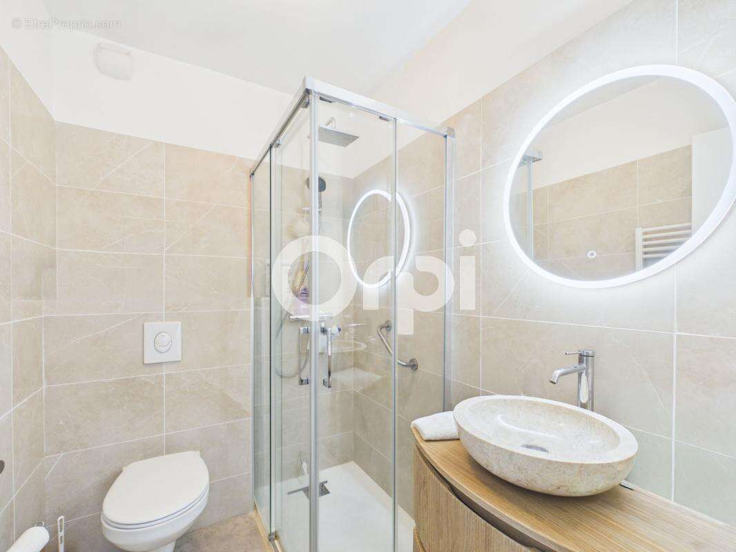 Appartement à MANDELIEU-LA-NAPOULE