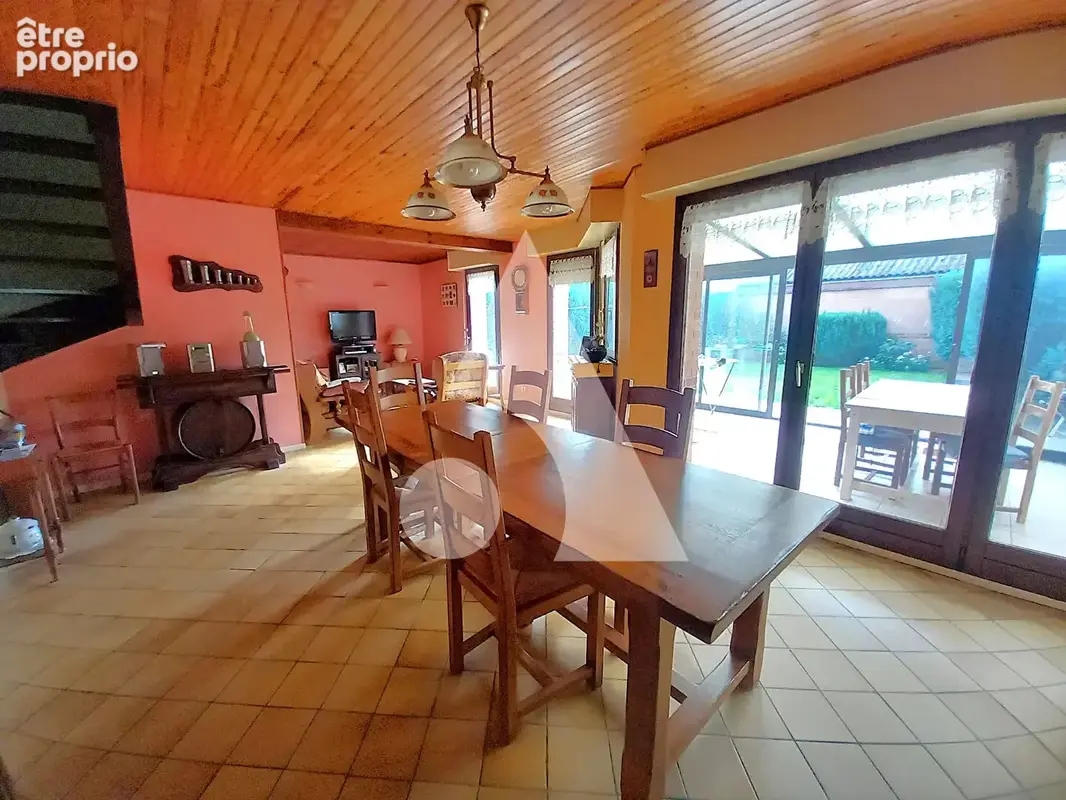 Maison semi-individuelle avec véranda, jardin clos et 3 chambres - photo 3
