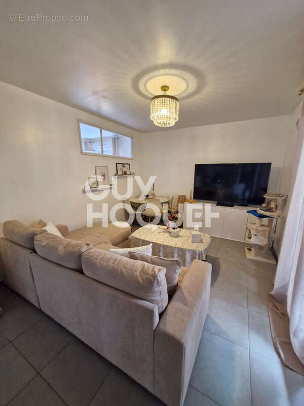 Appartement Marseille 2 pièce(s) 39 m2 avec terrasse et double stationnement - photo 2