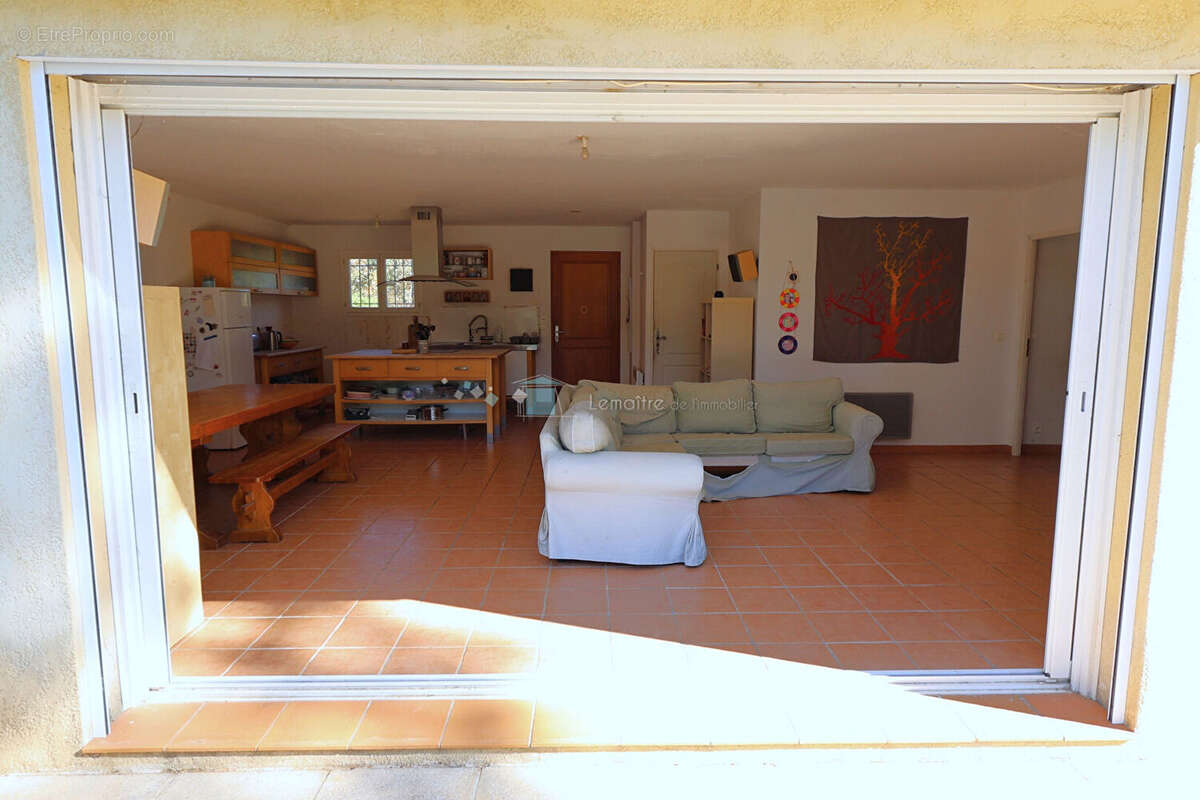 Maison à SAINT-CEZAIRE-SUR-SIAGNE