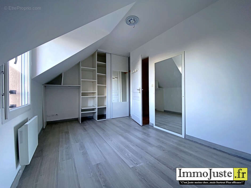 Appartement à LE PERRAY-EN-YVELINES