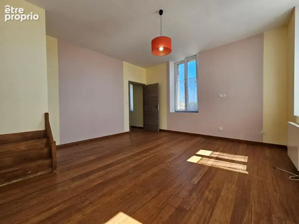 Maison centre bourg 130m2  -  3 chambres à Saint Savin - photo 5
