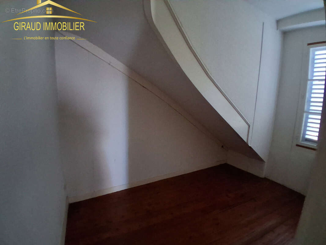Appartement à CHARLIEU