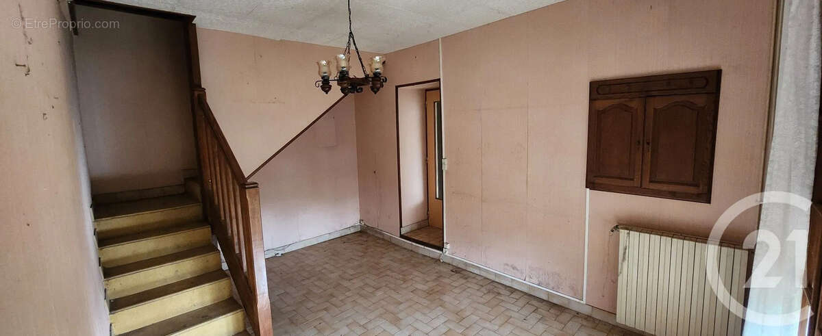 Maison à CERVON