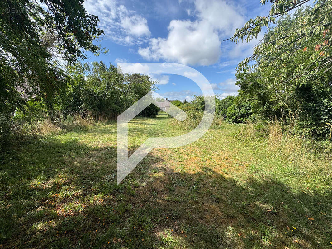 Terrain à EZY-SUR-EURE