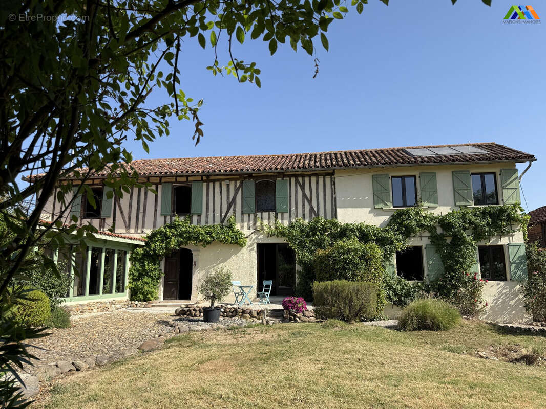 Maison 296 m² à Trie-Sur-Baise  - photo 2
