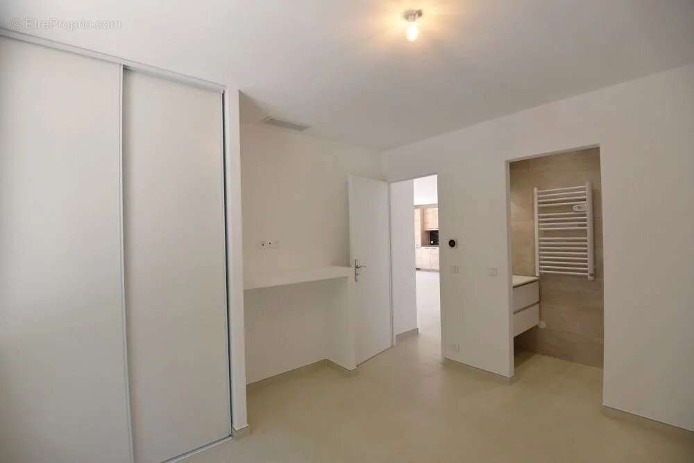 Appartement à MONTAUROUX