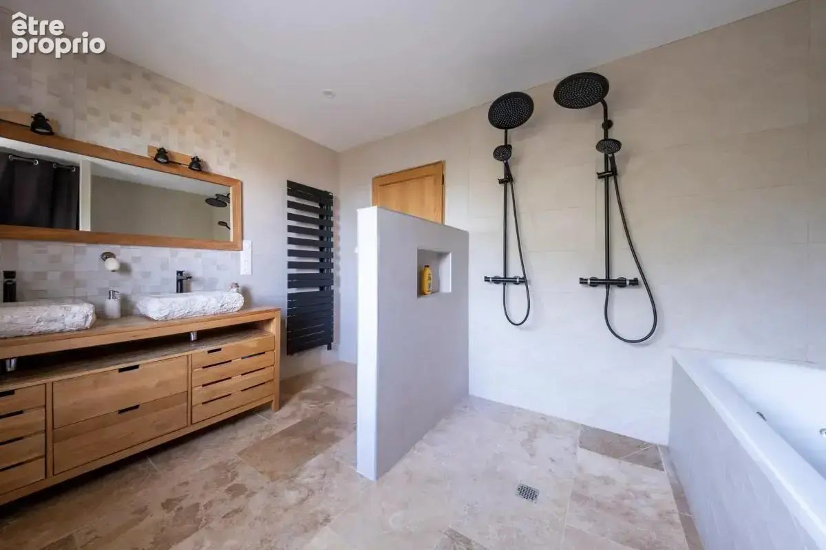  propriété de caractère – 239 m² – 6 chambres – 3,2 hectares
e - photo 19