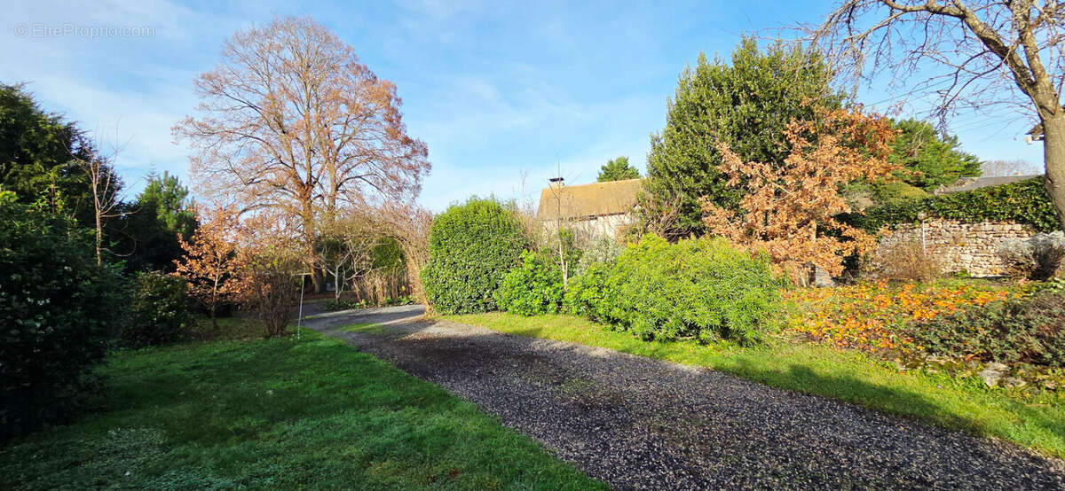 Maison à VILLECONIN