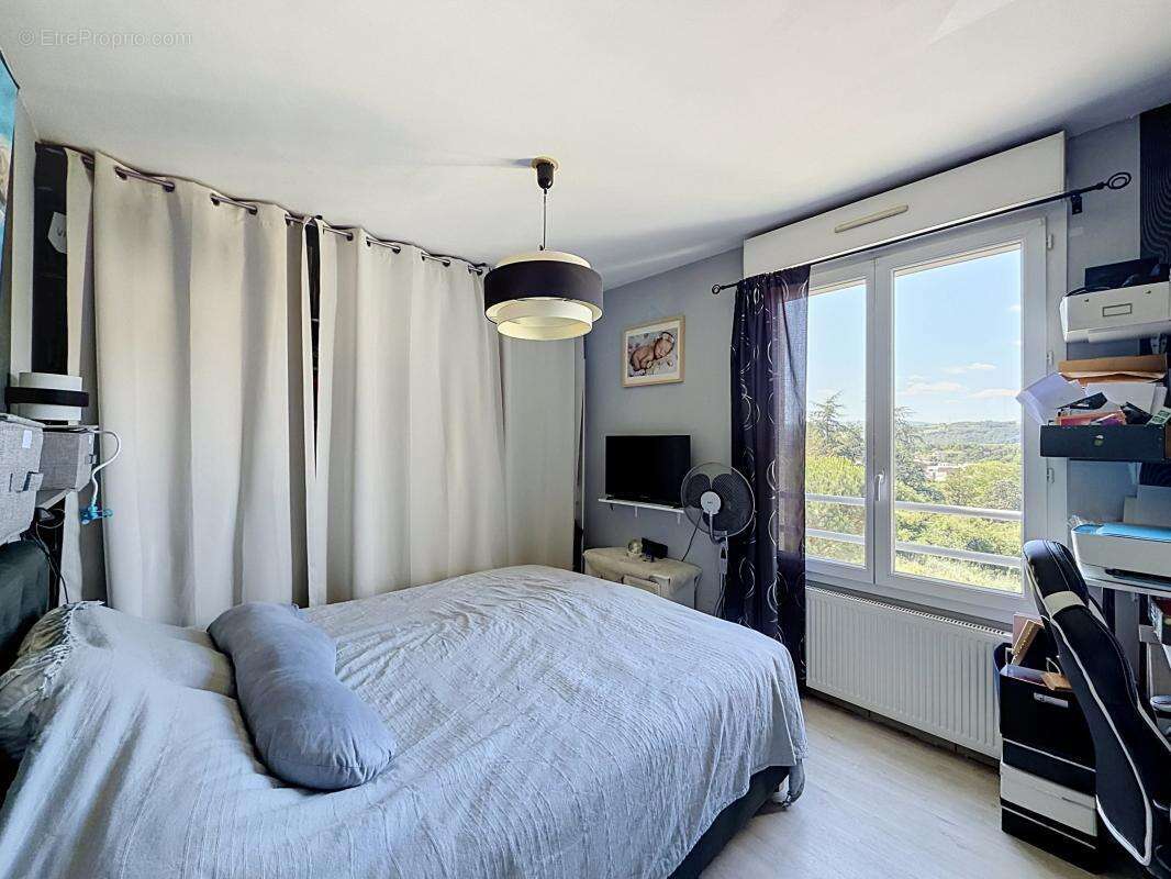 Appartement à GRIGNY