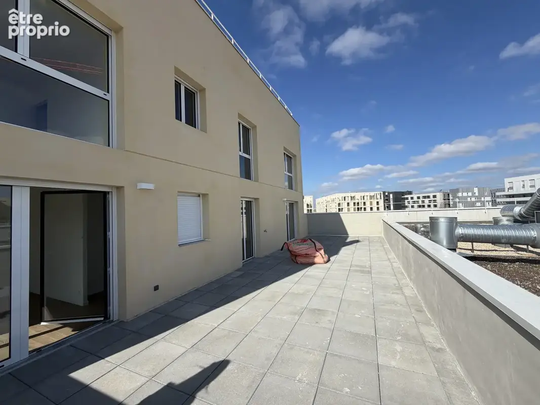 Terrasse de 70m2 - Parking - notaire réduits - photo 2
