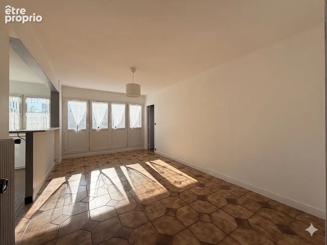 Appartement 3 pièces 66 m² à vendre à Bagnolet (93170) - photo 2
