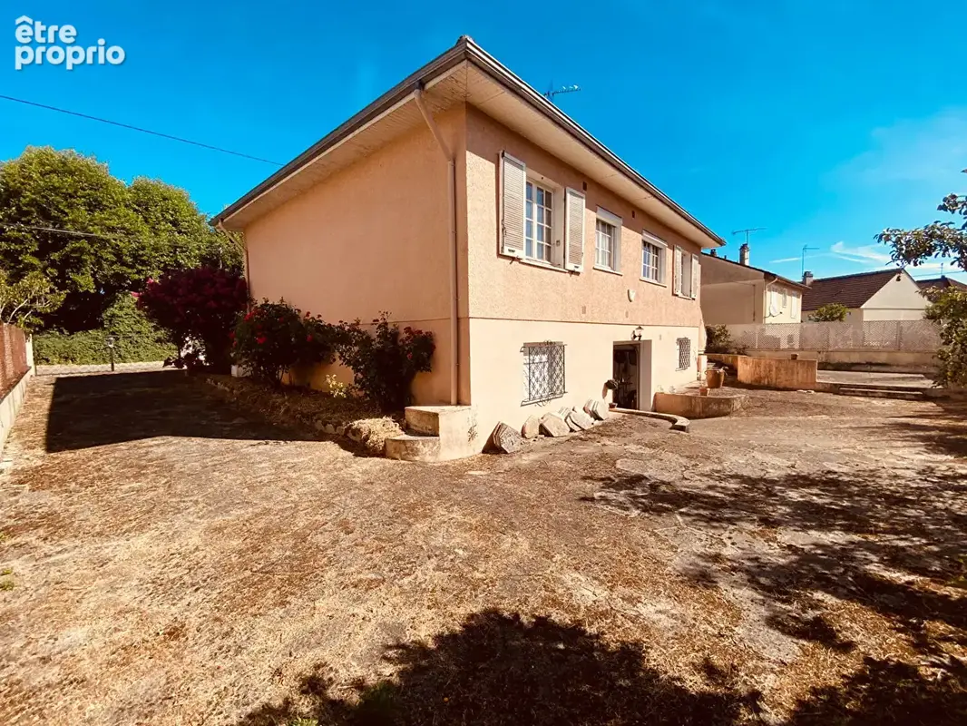 Vente maison f4 sous sol semi enterre premilhat - photo 3
