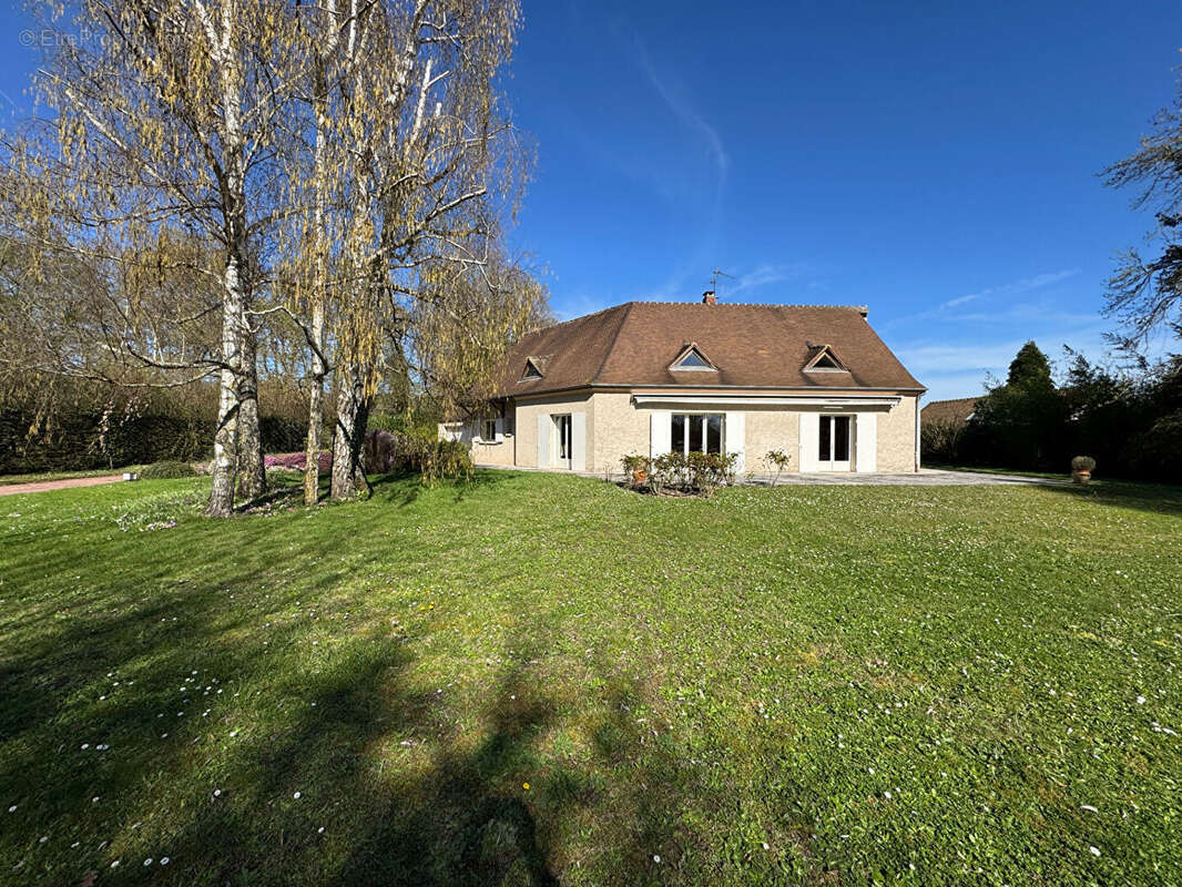 Maison à AUTOUILLET