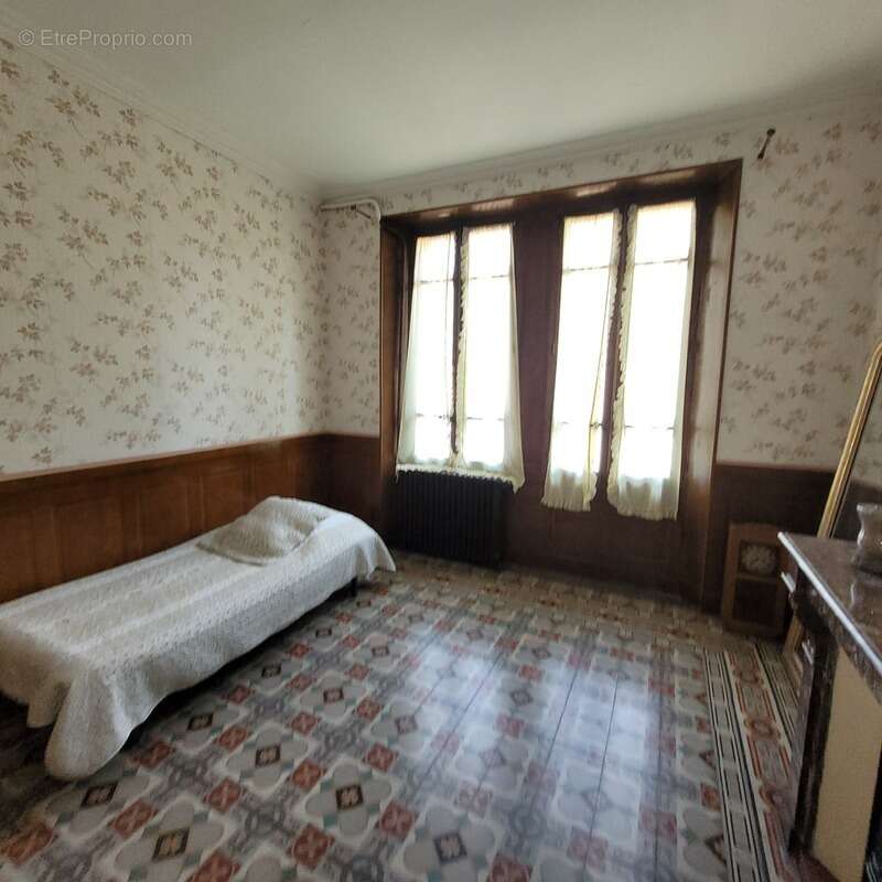 Dpt Gard (30), à vendre ALES immeuble de rapport 175m2 environ à rénover + terrain 300m² environ - photo 27