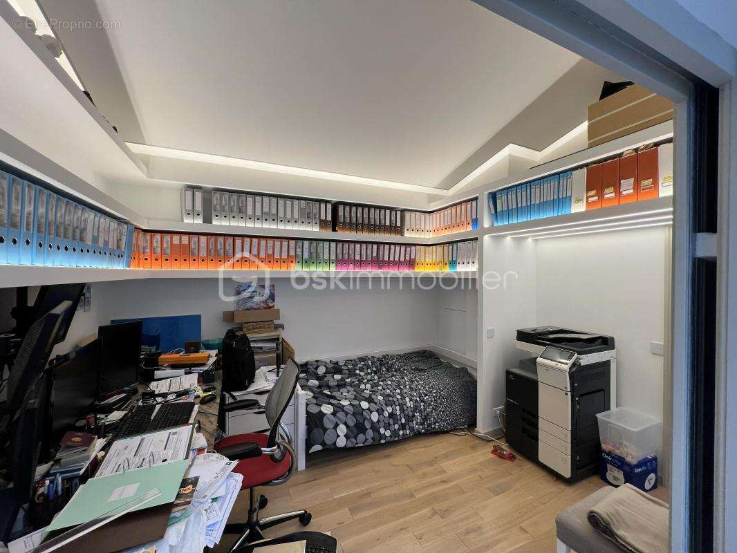 Maison individuelle – 1986 – Jardin 110 m² – 3 chambres + bureau – 2 stationnements - photo 16
