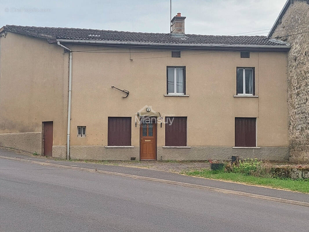 Maison à LINY-DEVANT-DUN