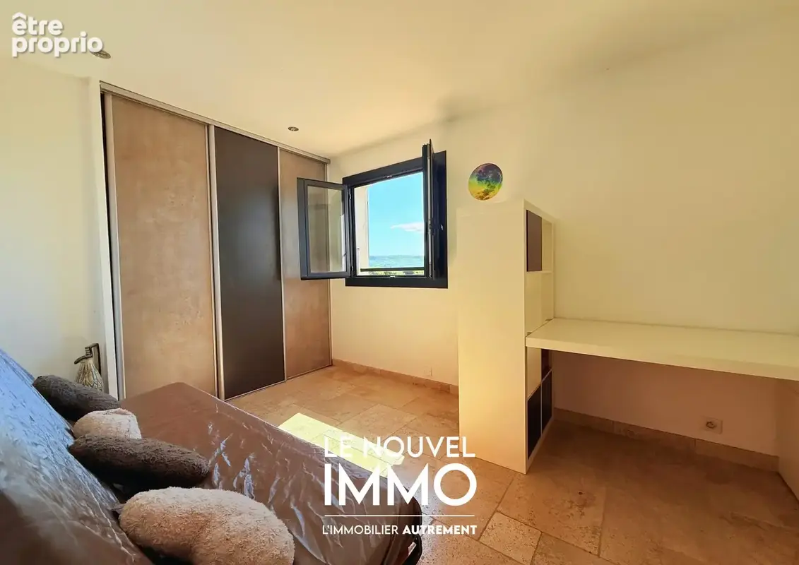 Maison 4 pièces 95 m² à vendre à Rognac (13340) - photo 8