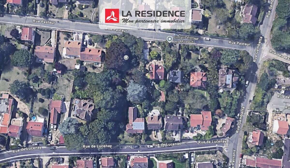 Terrain à LES MUREAUX