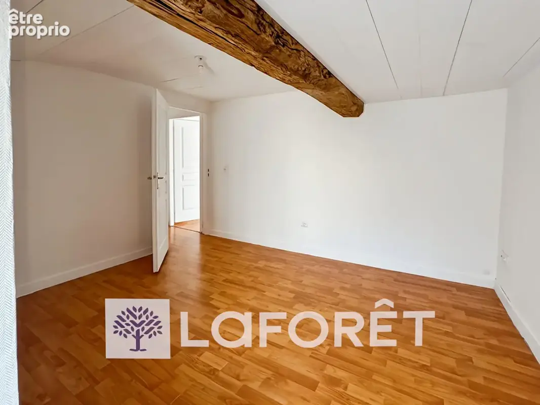 À vendre : maison de ville de 53m², 3 pièces située à MONTENDRE (17130) - photo 6