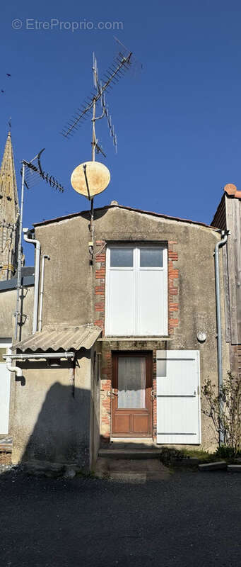 Maison à LA CHAPELLE-PALLUAU