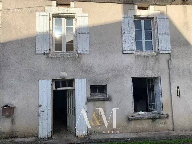 Appartement à MAREUIL