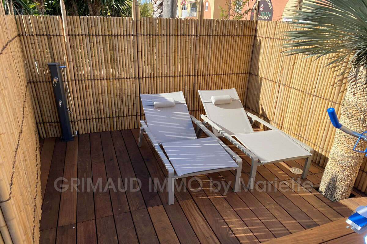 Appartement à GRIMAUD