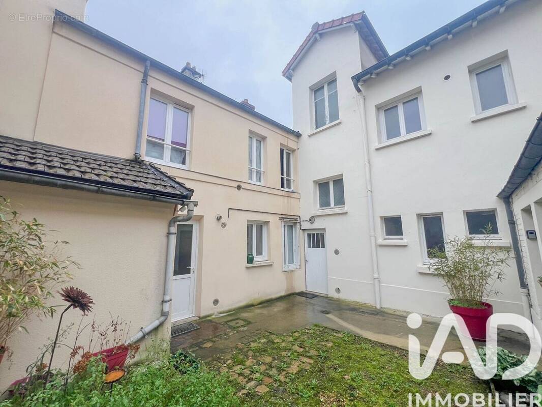 Photo 1 - Appartement à COULOMMIERS