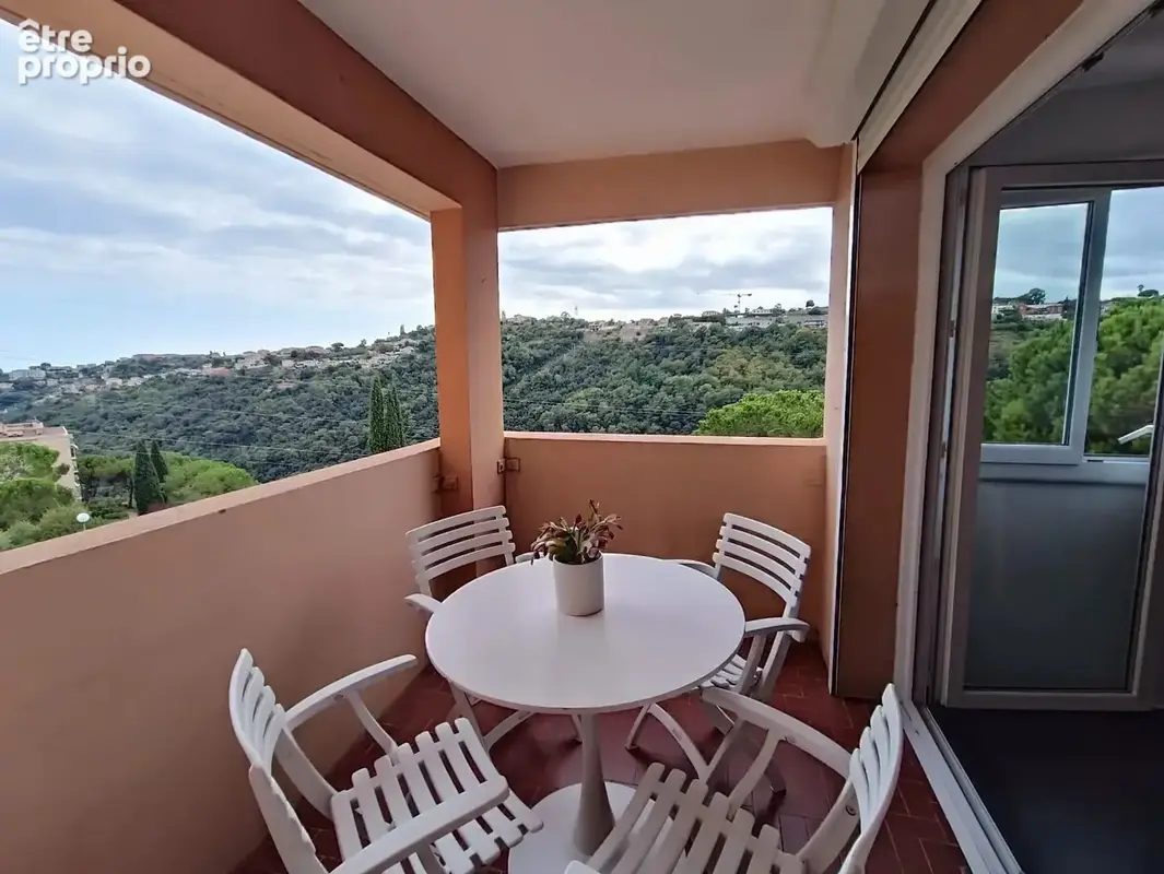 NICE - LA COSTIERE - 2P - 55m² - ascenseur - terrasse- cave - parking - photo 2
