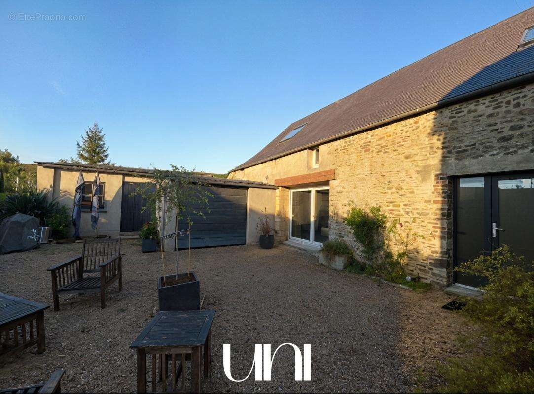Maison à AUNAY-SUR-ODON