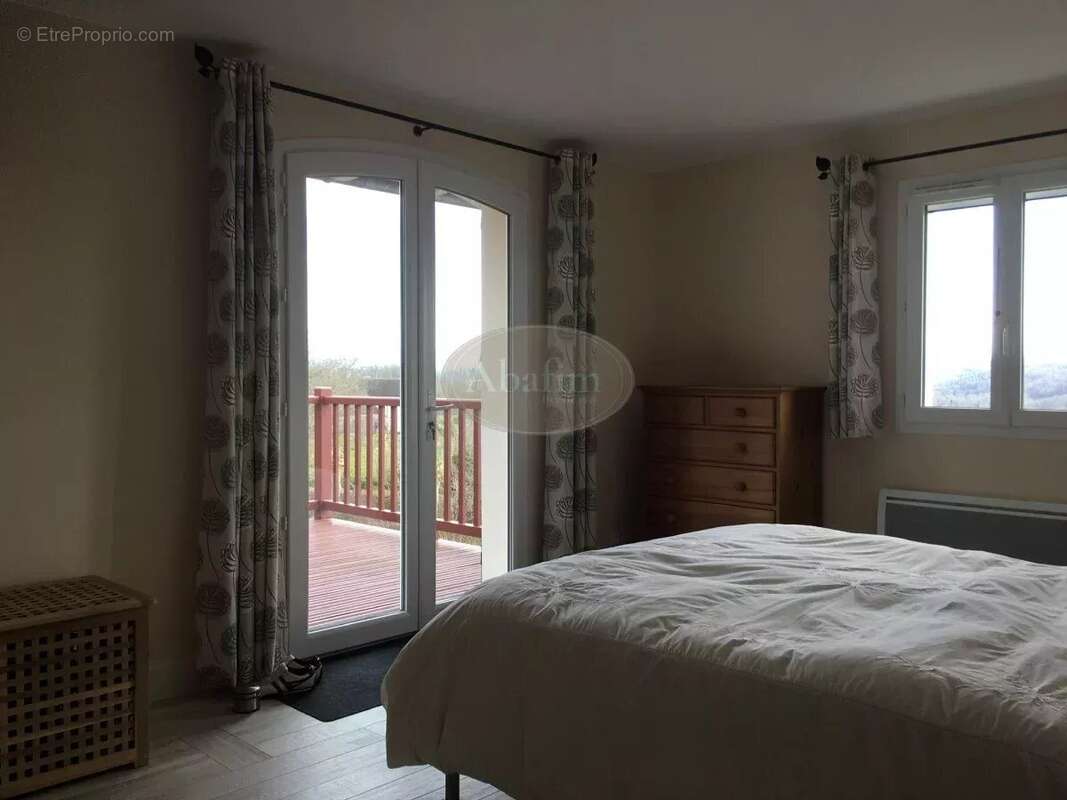 Maison à SAUVETERRE-DE-BEARN